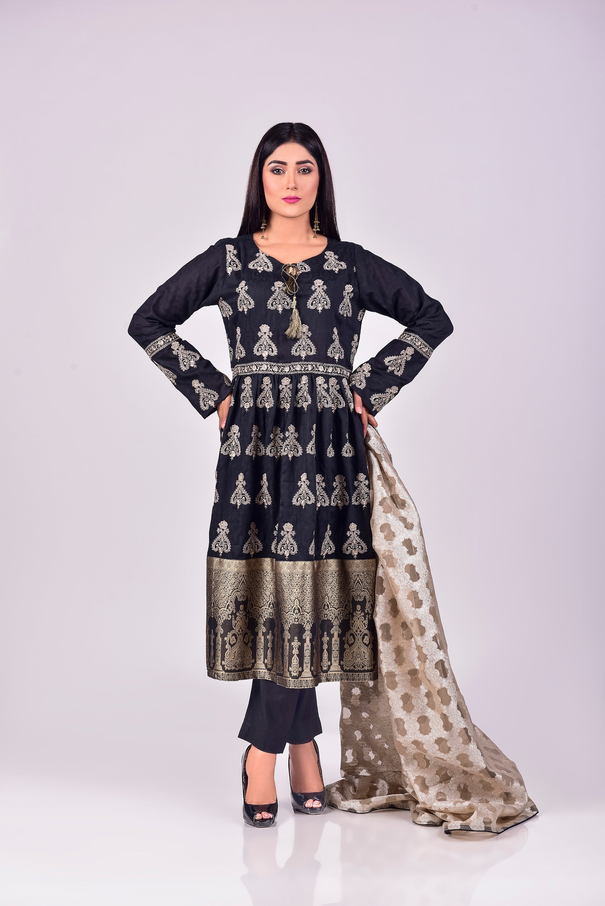 BLACK EMBROIDERED-3 PIECE - Mosaic